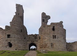 dunstanburgh castle